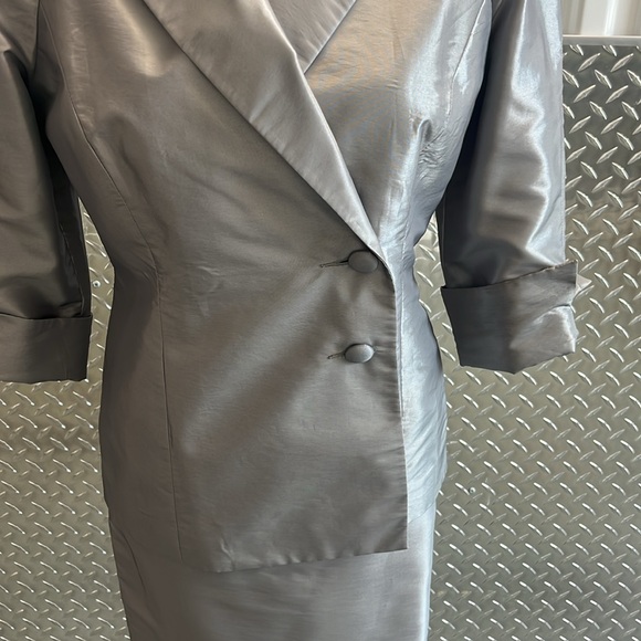 Apart Impression Luminous Silver Set. Preloved - Picture 2 of 12